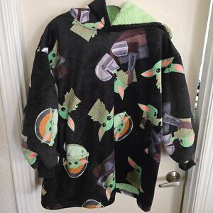 Disney Star Wars Grogu The Mandalorian  Oversized Hoodie Blanket OS NWT